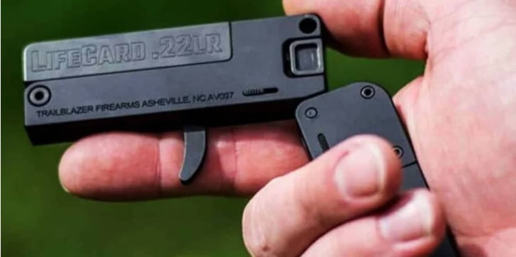 The .22 LifeCard “Ship to Your Door” Facebook Ad Is Fake, Don’t Fall For It!