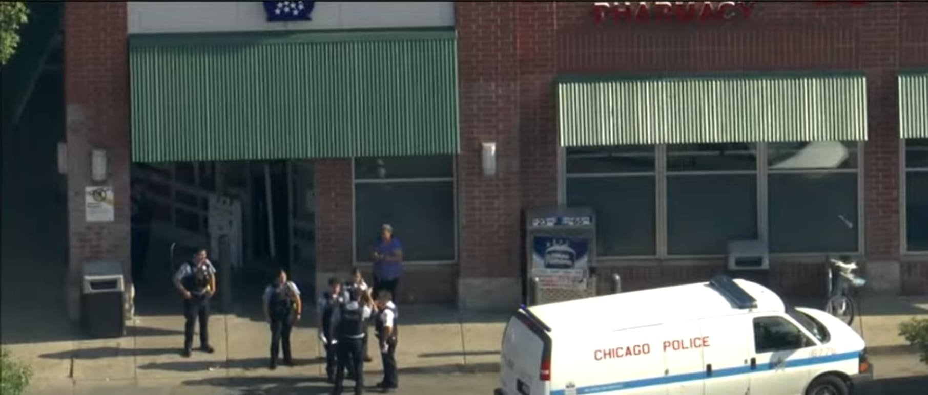 1 Dead, 1 Injured In Shooting Outside Chicago Walgreens