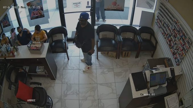 Man Tries To Rob Nail Salon, Everyone Literally Ignores Him