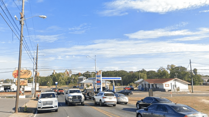 Armed Citizen Shoots Knife-Wielding Man In The Face After He Threatened Woman With Knife