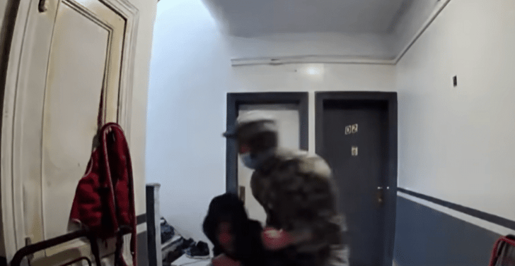 [WATCH] Mom Saves Daughter From Attempted Kidnapping After Hearing Her Screams For Help