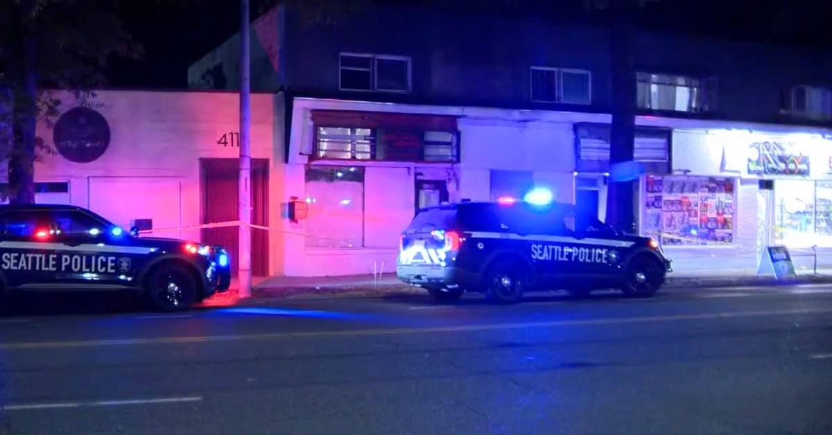 Sleeping Clerk Wakes Up, Shoots Armed Burglary <a href=