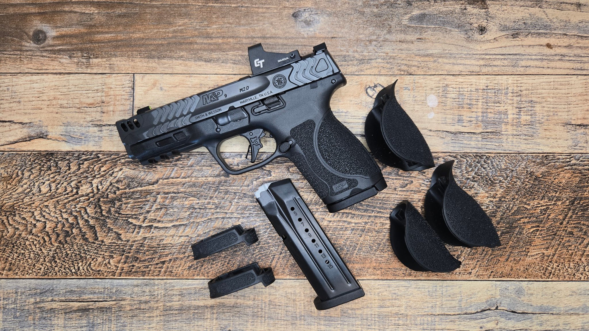 Smith & Wesson’s Performance Center M&P9 M2.0 Compact Carry Comp: Features & Review