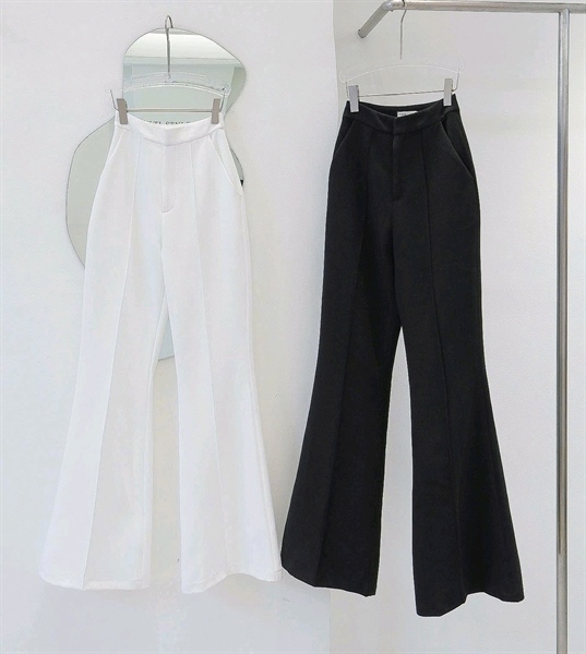THAOBIBI Flared Wide Leg Trousers