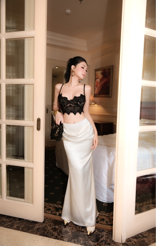 THAOBIBI Drape Satin Midi Skirt