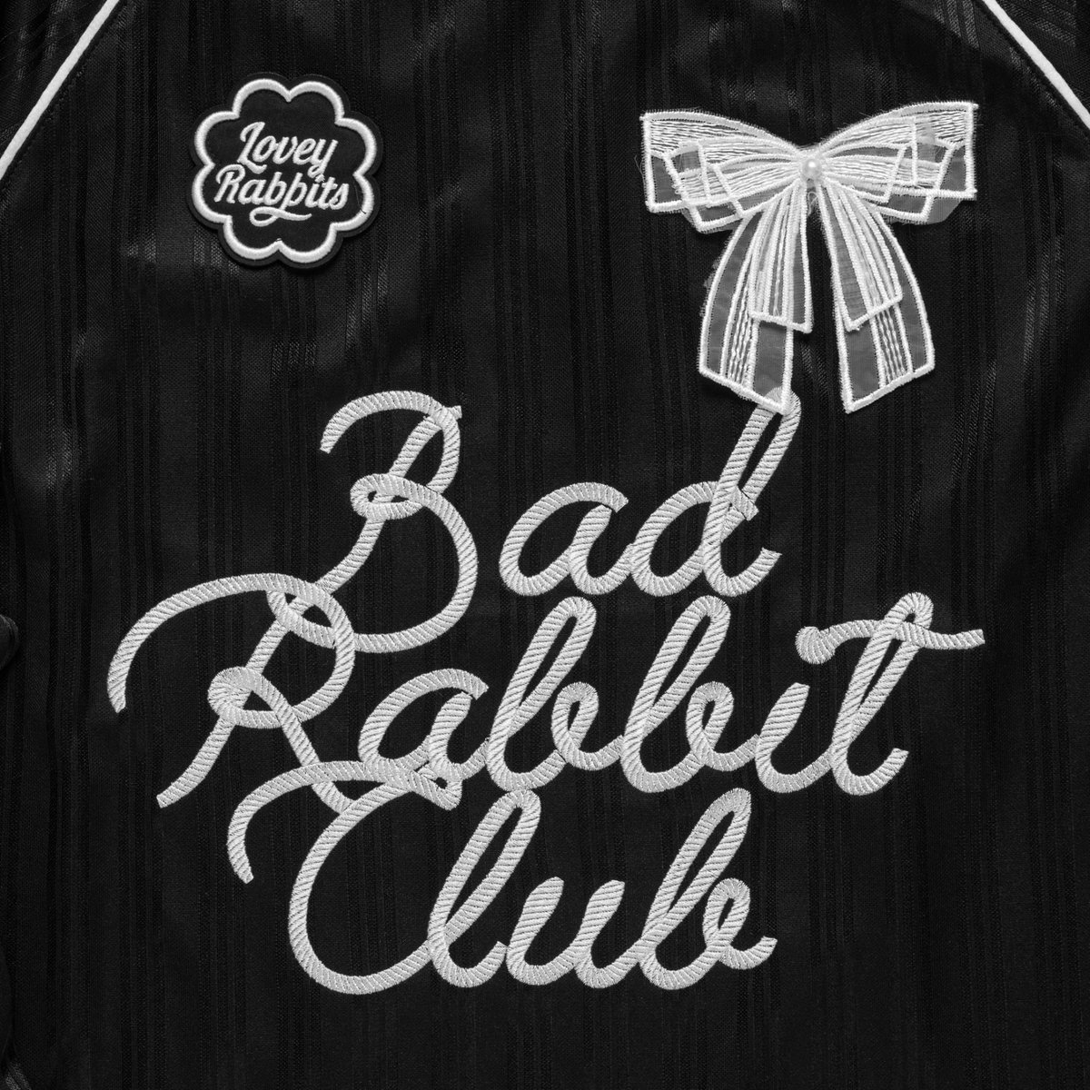 BAD RABBIT Noir Rabbit Regular Jersey 運動風刺繡蕾絲蝴蝶結長袖T恤