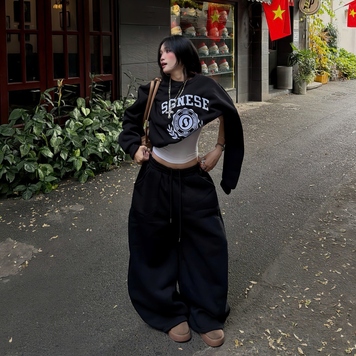 OUTERITY Classic Wide Fleece Sweatpants