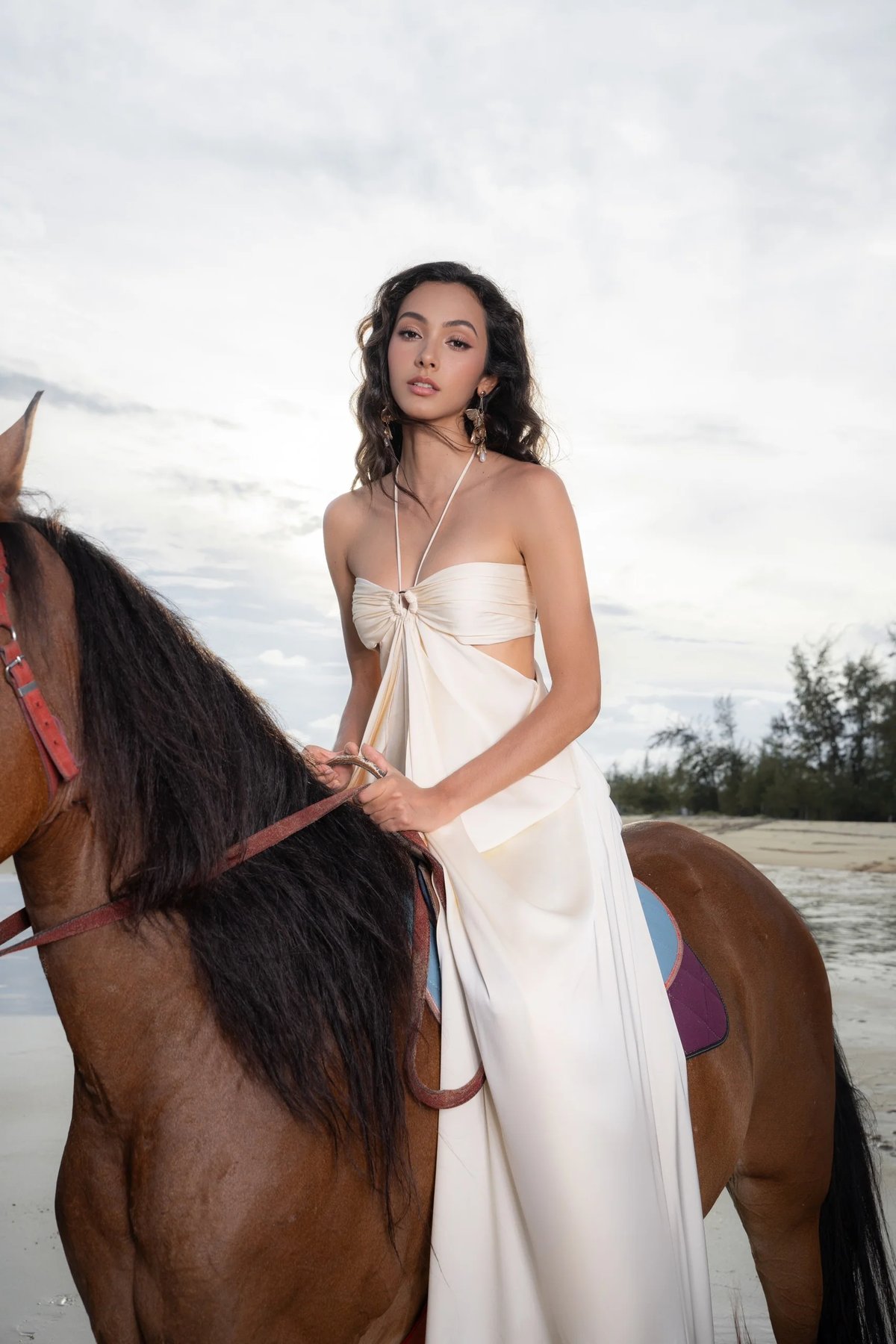 KISSERINE Isabella Satin 緞面連身裙