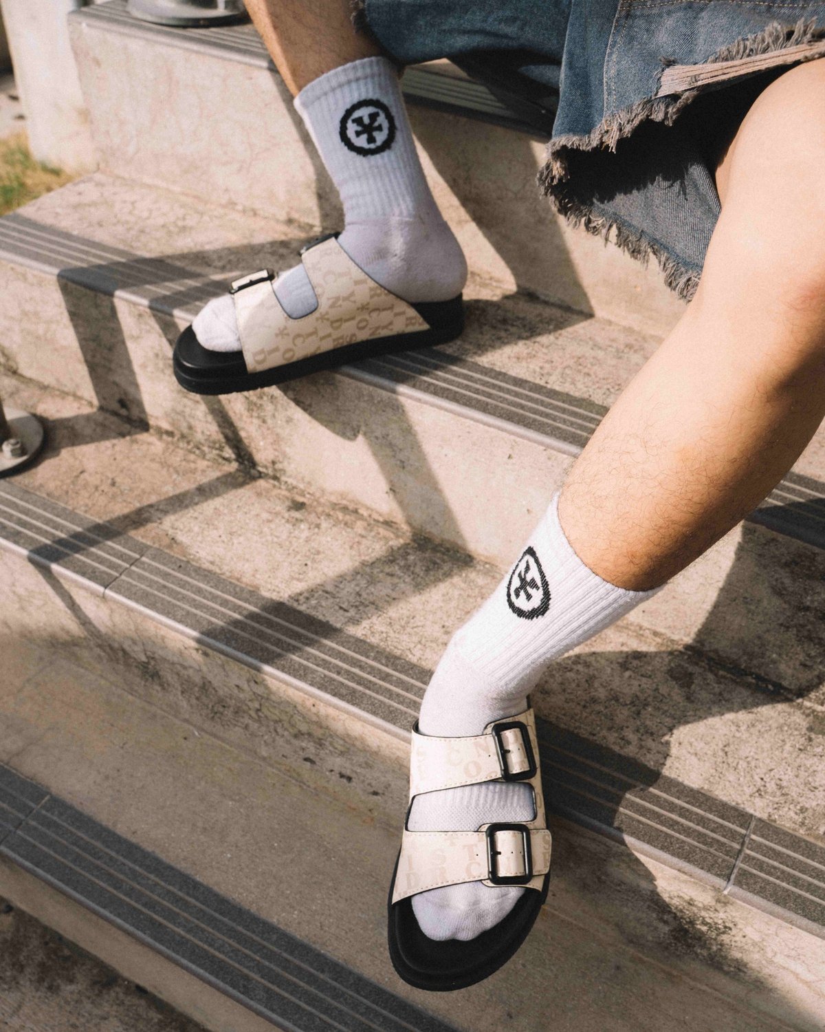 DIRTYCOINS Arizona Slides Letter Monogram