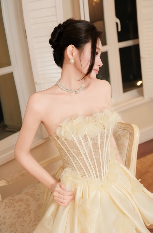 THAOBIBI 花朵裝飾抹胸骨架蓬蓬裙