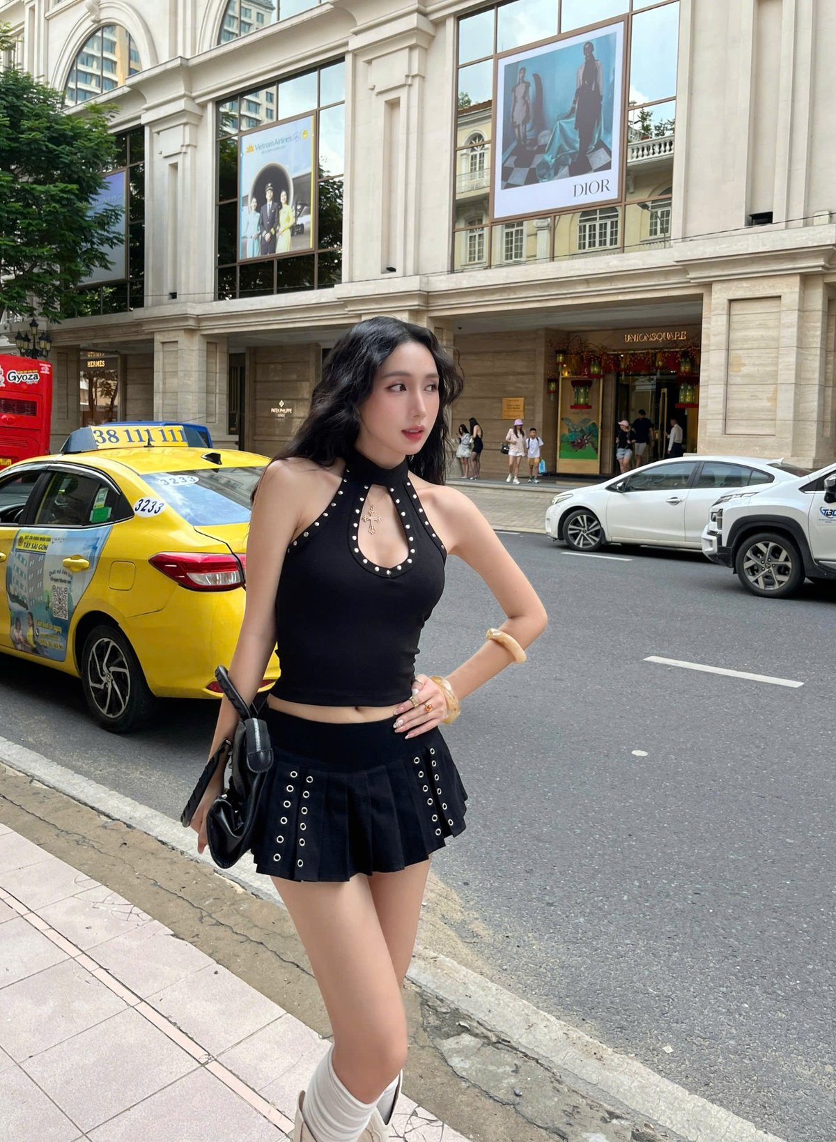 KILL SYSTEM ZIFAN Studded Halter Top Sexy Cut-out Top
