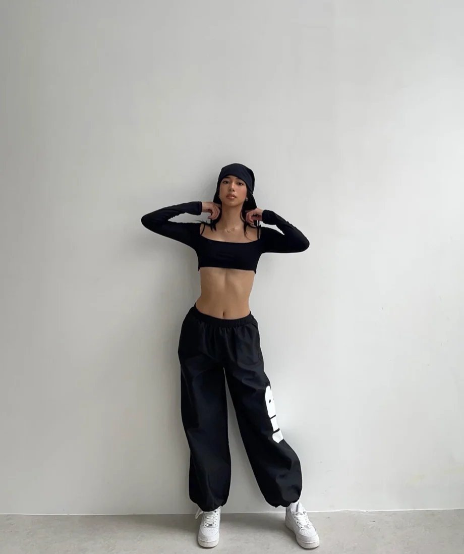 HUELLEYROSE LEO 長袖露臍短版上衣