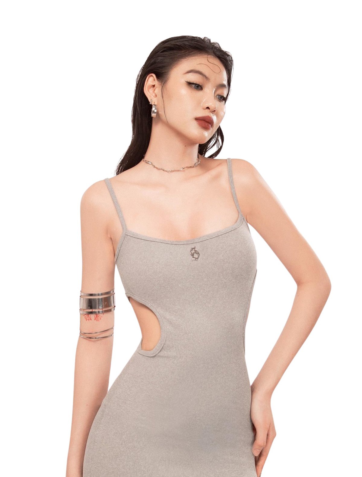 SISTERS Gise 露腰細肩帶緊身連身裙