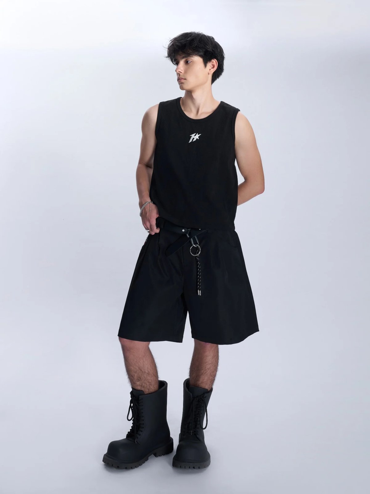 HADES Pleated Casual Shorts - Black