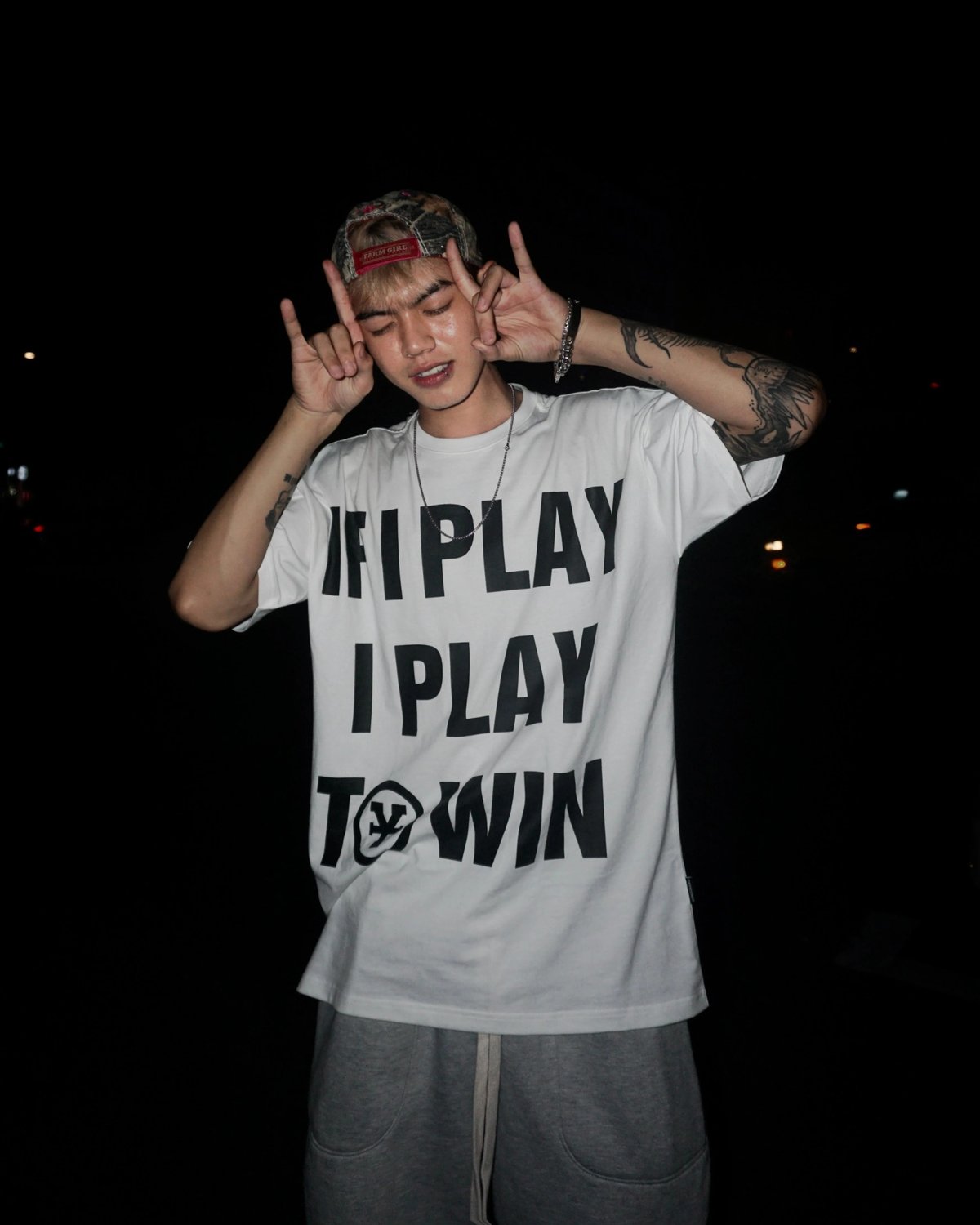 DIRTYCOINS If I Play I Play To Win Graphic T-shirt