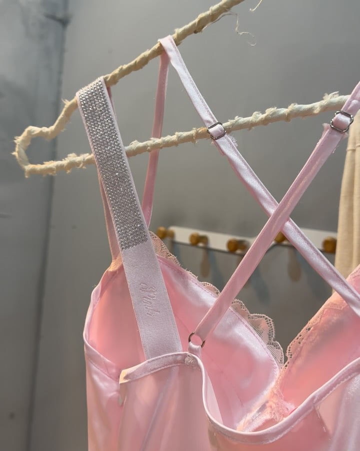 Bandarsaya Audrey Shine Strap 亮片細肩帶背心