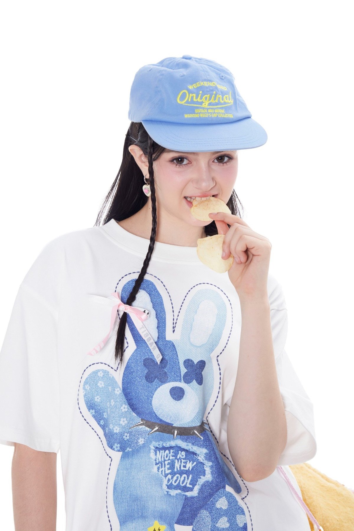 BAD RABBIT Jean Rabbit Graphic Tee - White