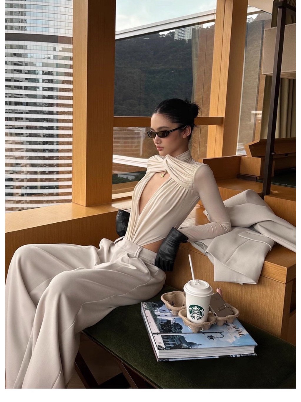 Moxi Yujin 綁帶式 V 領長袖上衣