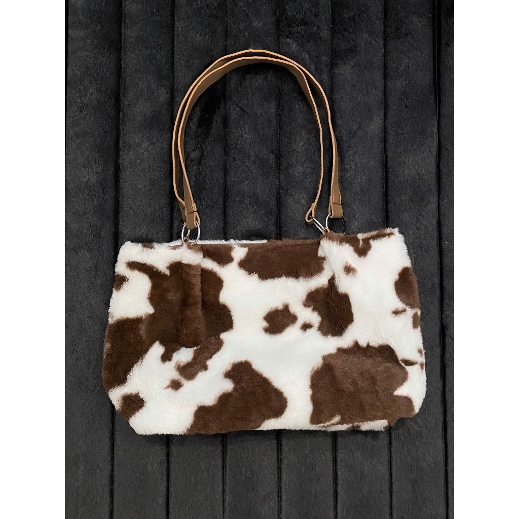 TWENTI COW FUR Shoulder Bag