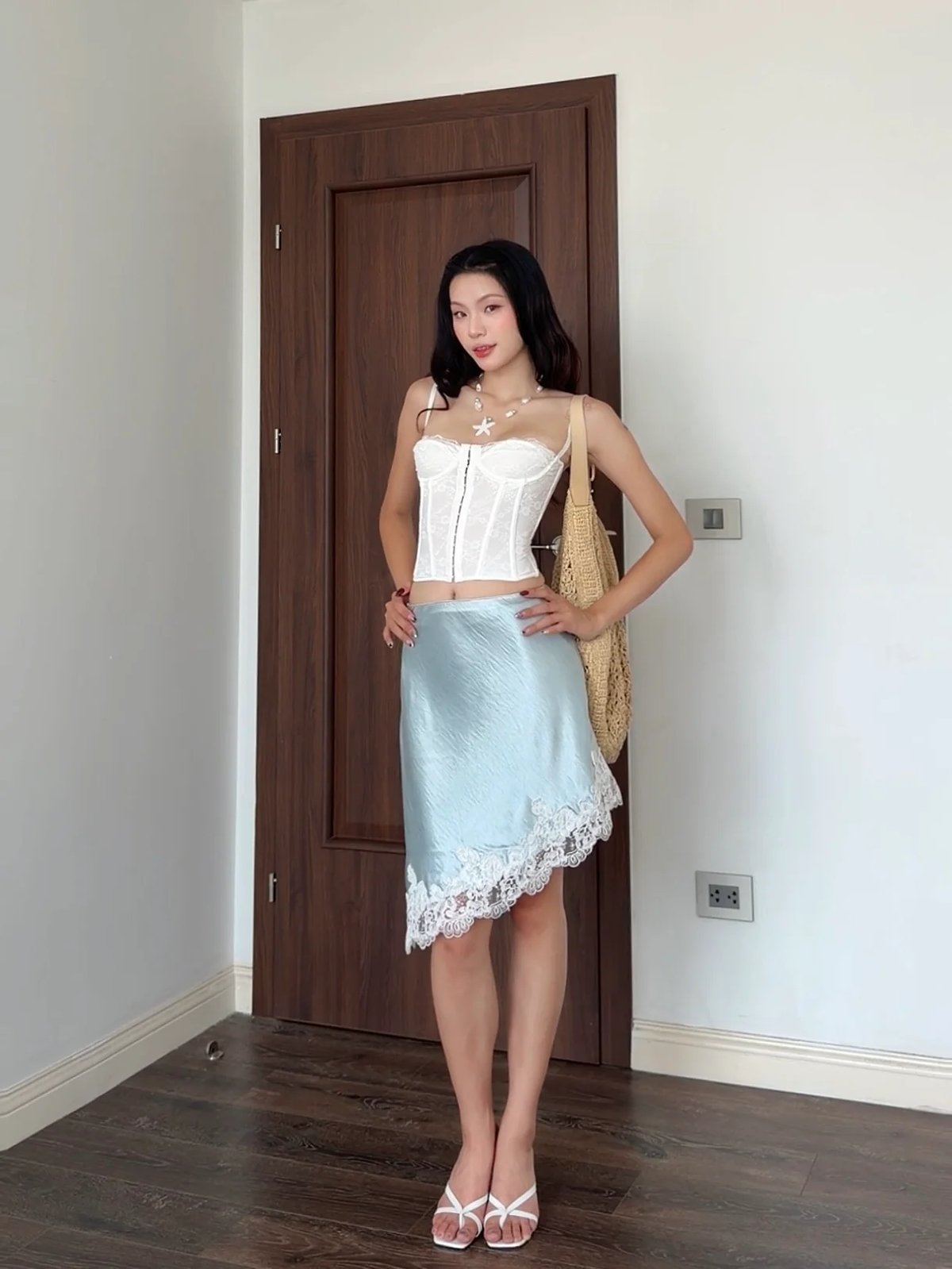 Sugar Crush Jiso Satin Lace Trim Midi Skirt 復古蕾絲滾邊緞面中長裙