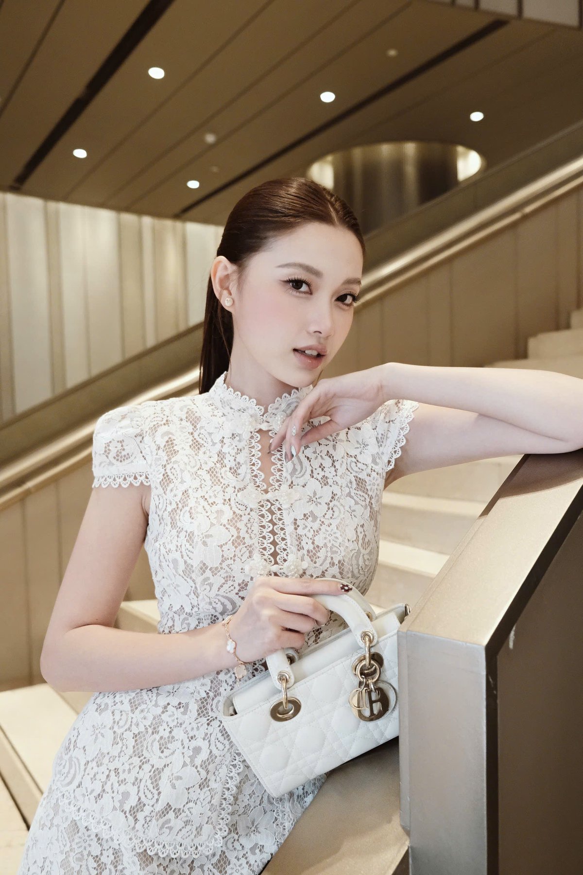 CHOU CHOU 精緻蕾絲邊套裝