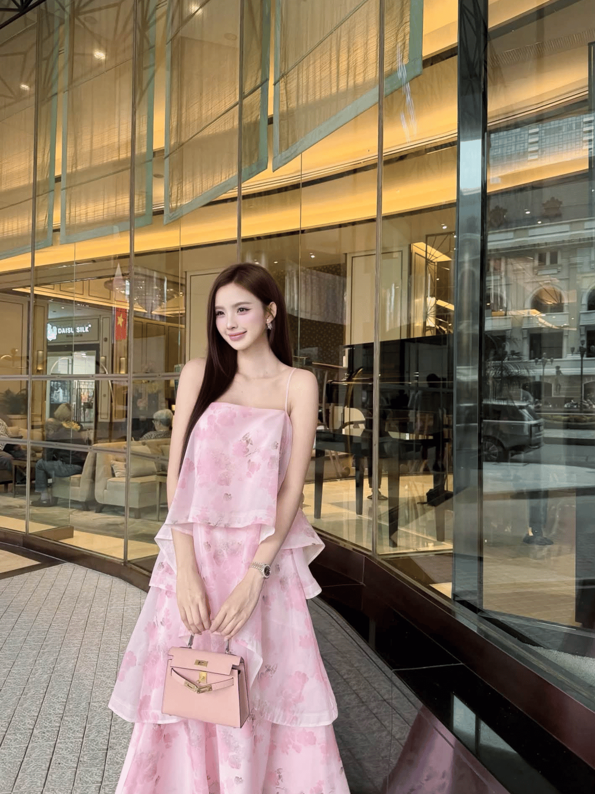 Tran Ali 分層碎花連身長裙