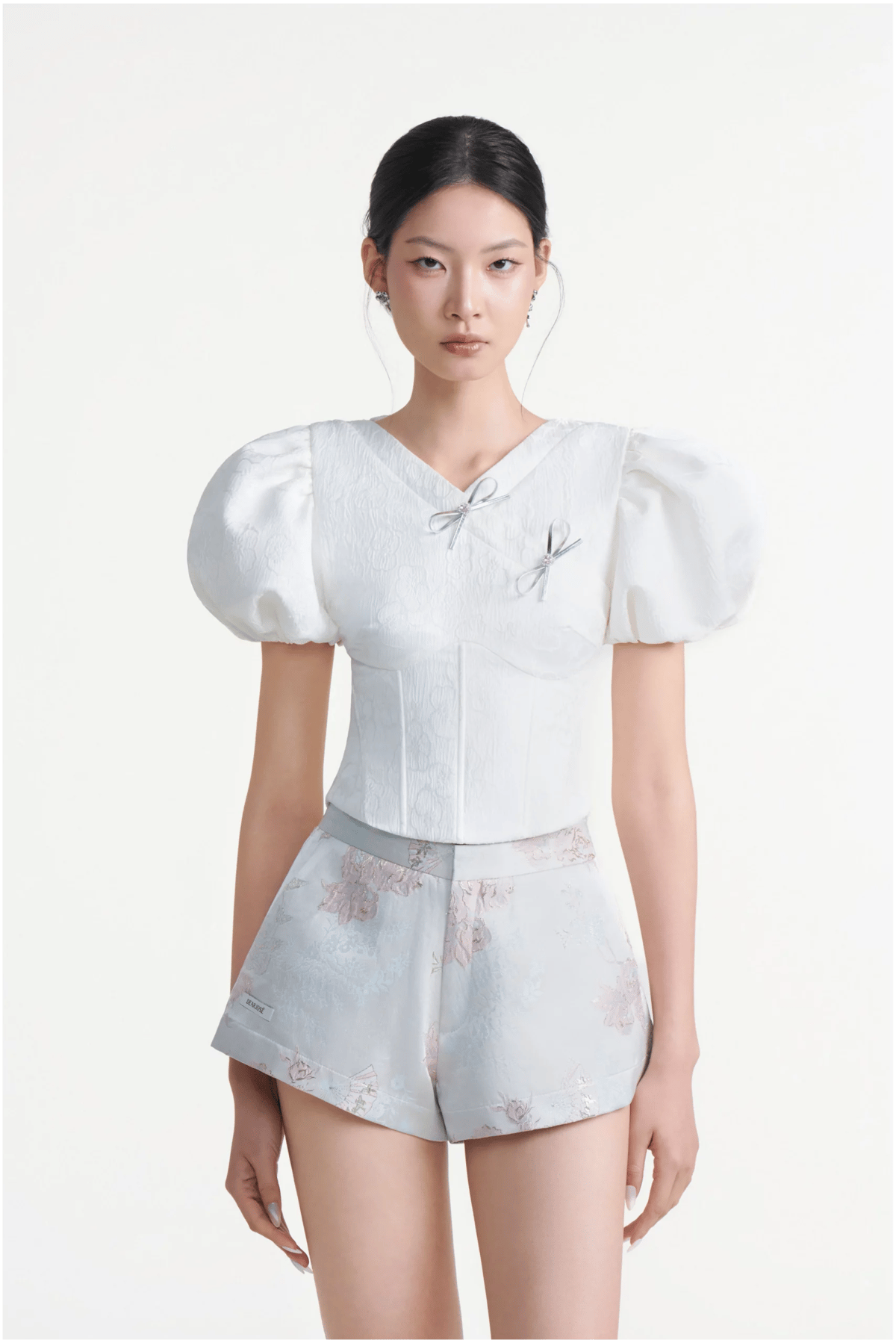 DEAR JOSÉ NABI Puff Sleeve Top in White Brocade