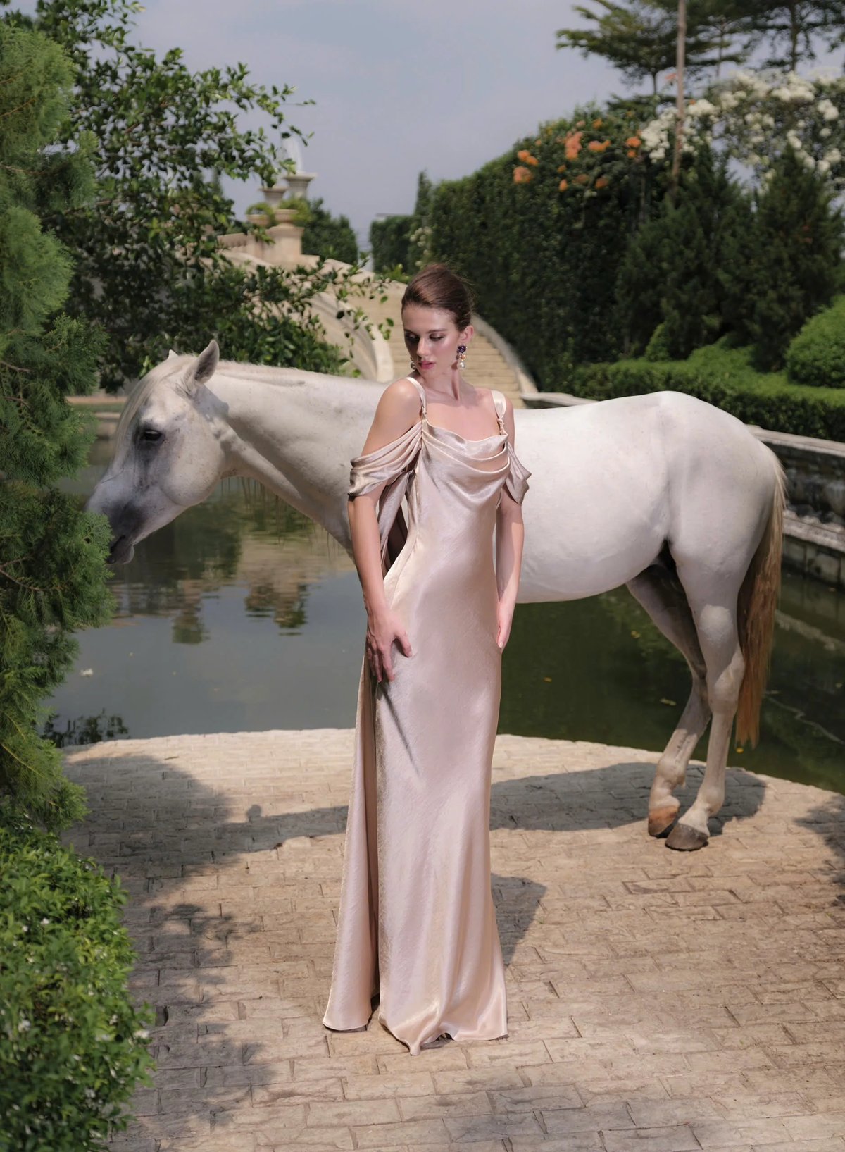 KISSERINE CELIA Silk Gown 絲綢露背細肩帶晚禮服