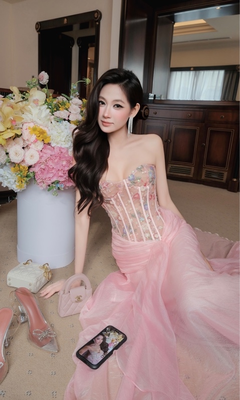 THAOBIBI 碎花歐班大裙 輕盈雪紡長裙