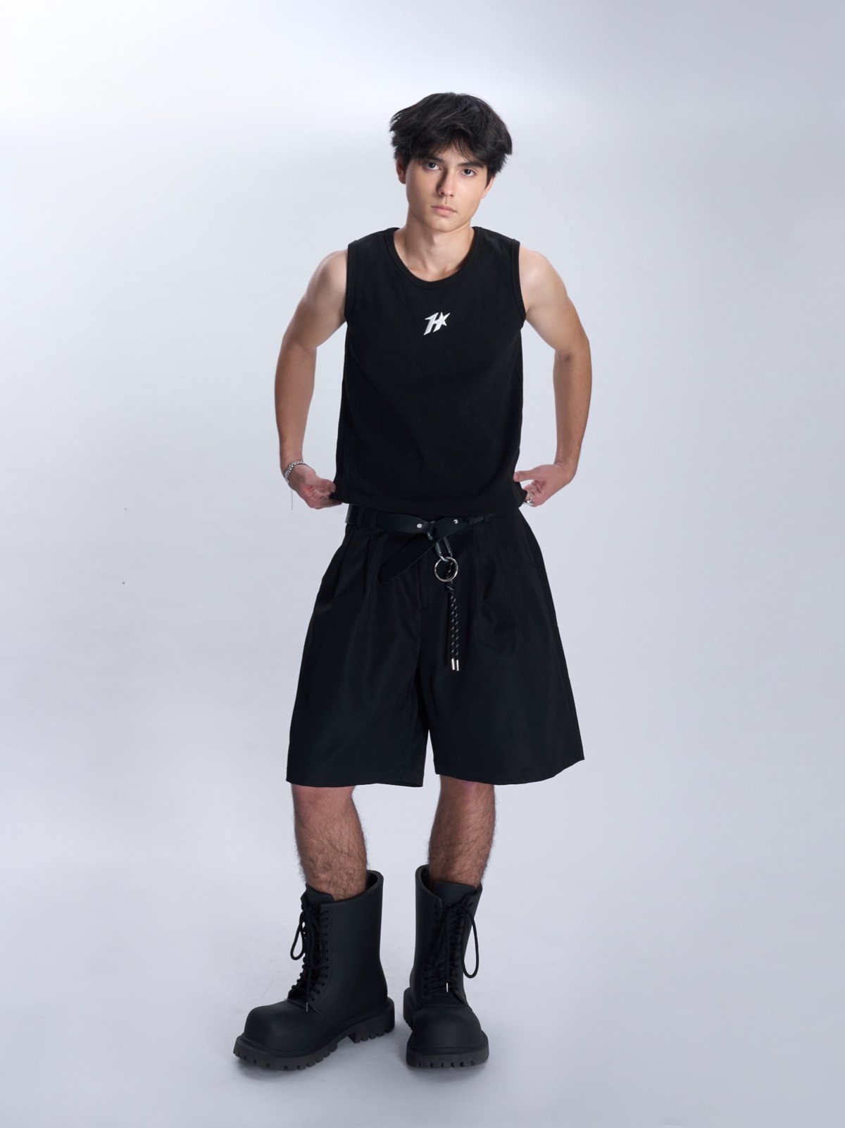 HADES Pleated Casual Shorts - Black
