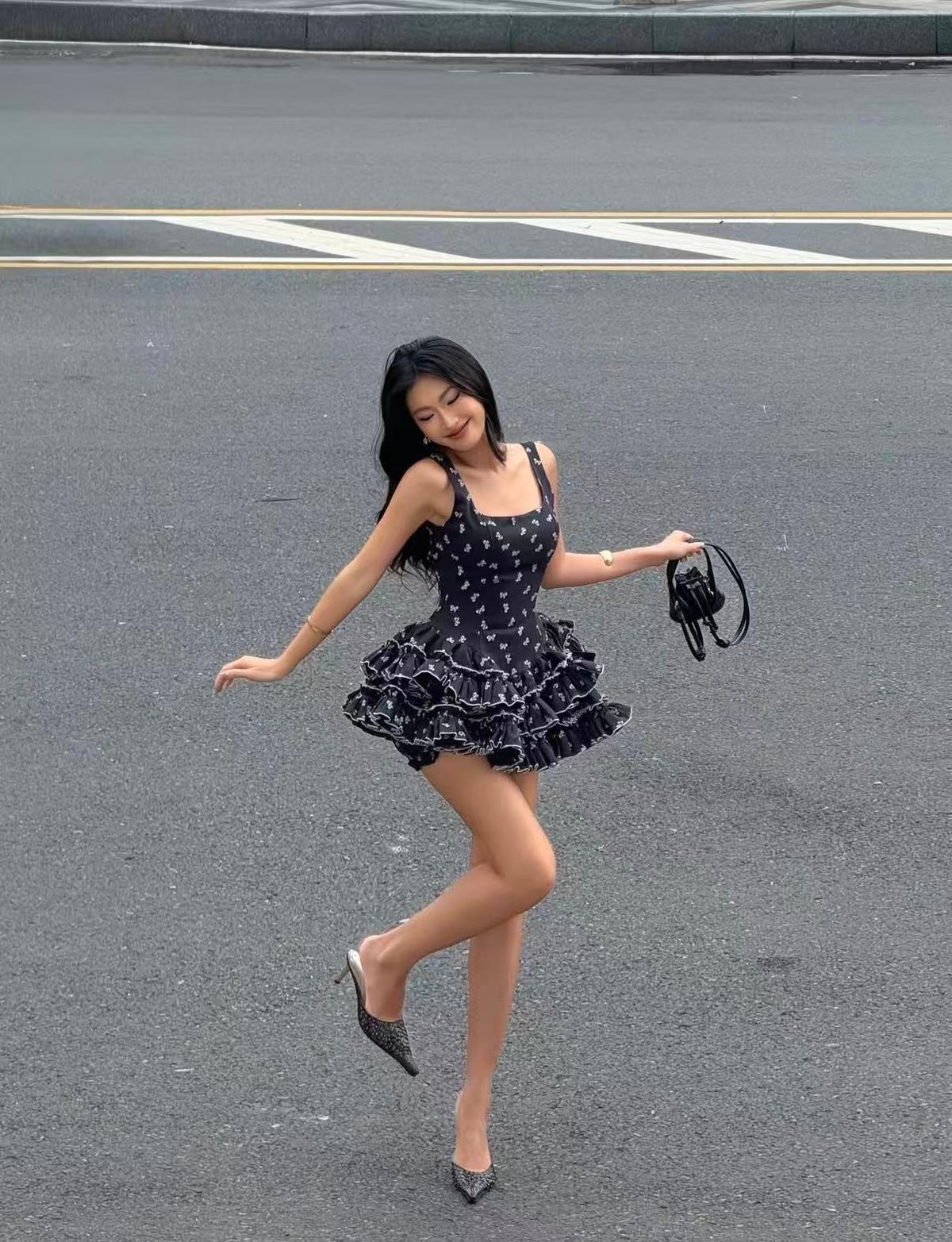 LANE CÌ Selina 碎花荷葉邊連身裙