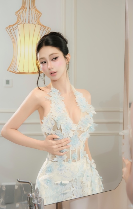 THAOBIBI Floral Appliqué Halter Mini Dress