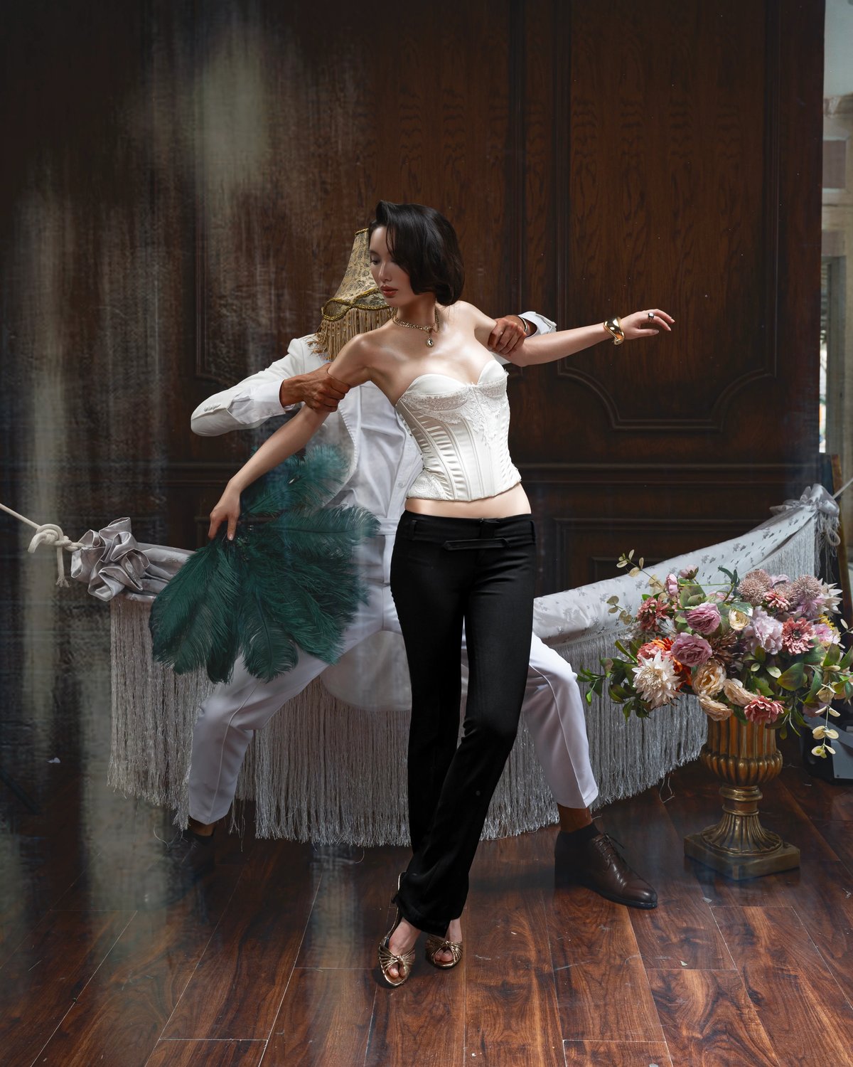 HUELLEYROSE Reb Corset 白色蕾絲絲緞束身衣