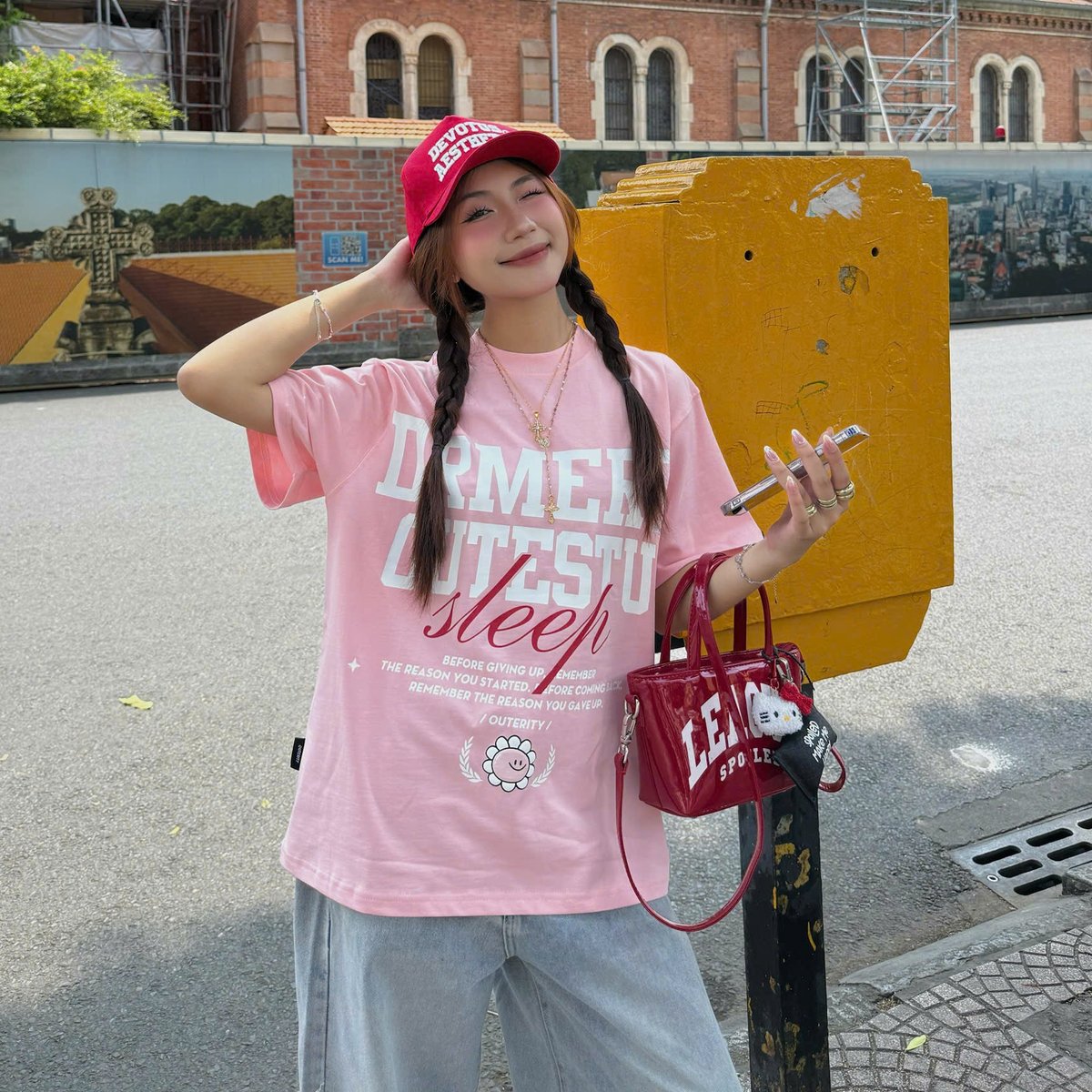 OUTERITY Dreamer 男女通用 Boxy 版型印花 T-Shirt