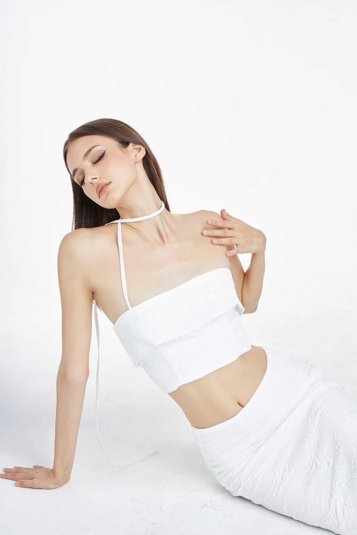 DEPASS Holly White Halter Crop Top