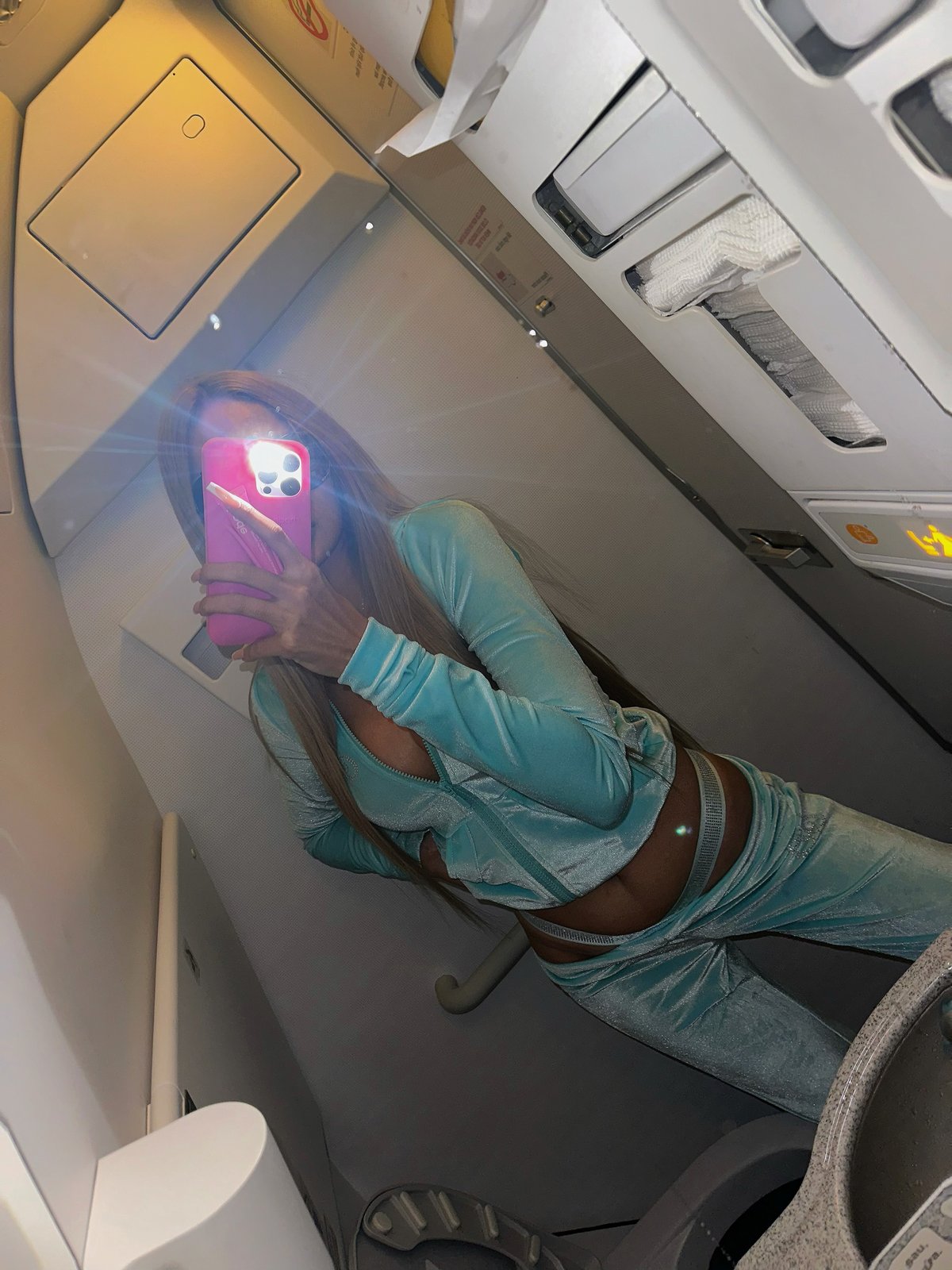 Bandarsaya Tiffany Barbie 天藍色與粉色運動套裝