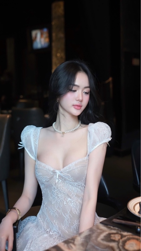 THAOBIBI 蕾絲蝴蝶結蓬蓬裙