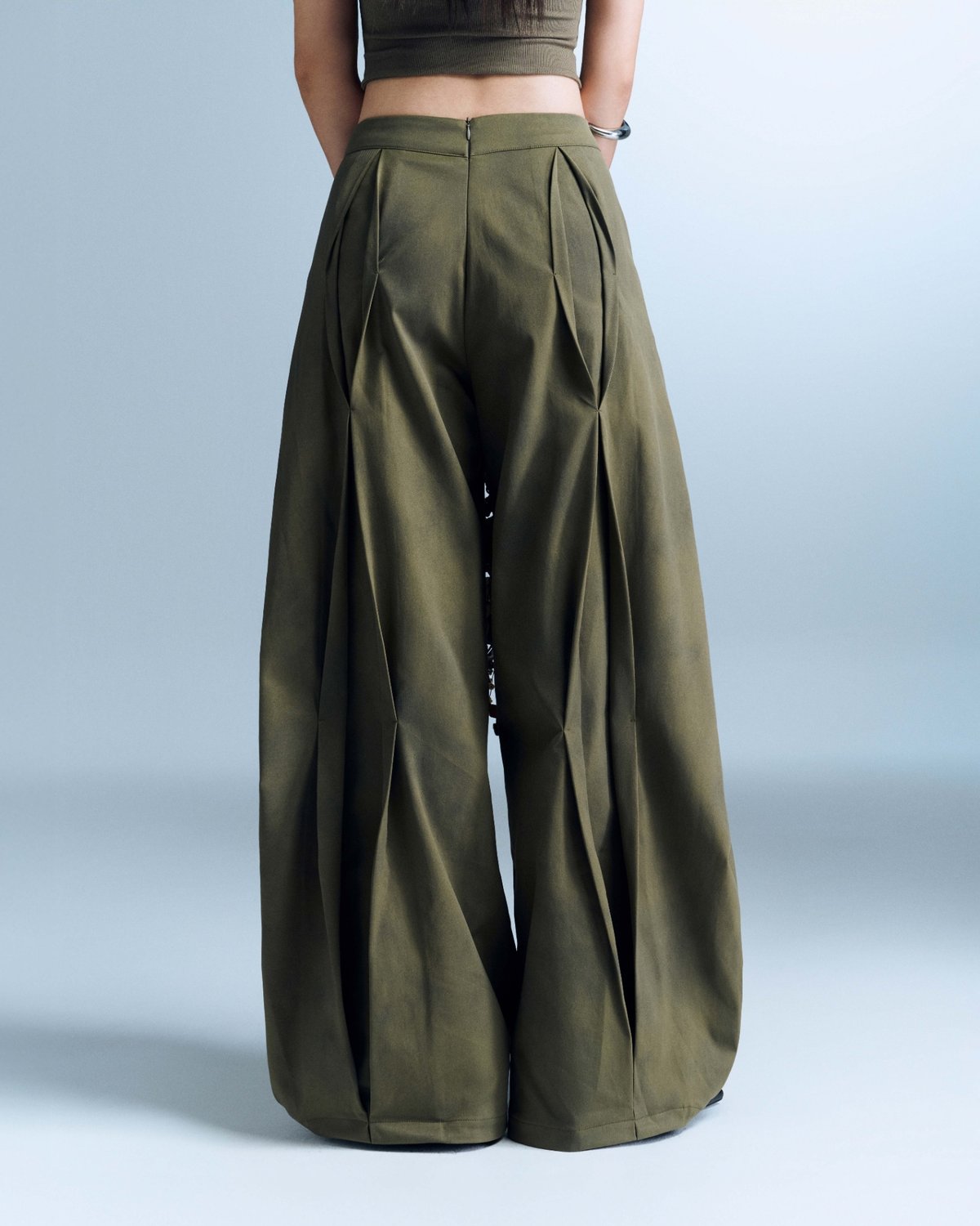 Bunnyhill Solomon Wide-Leg Pleated Pants - Army Green