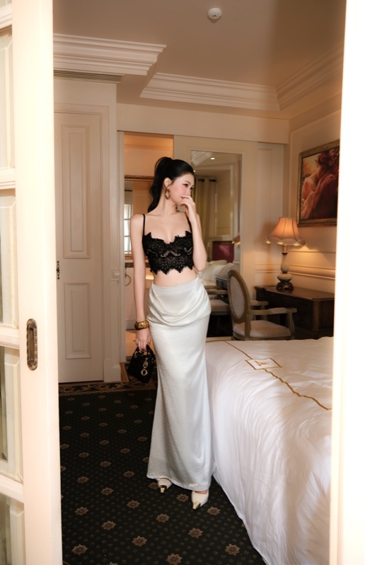 THAOBIBI Drape Satin Midi Skirt