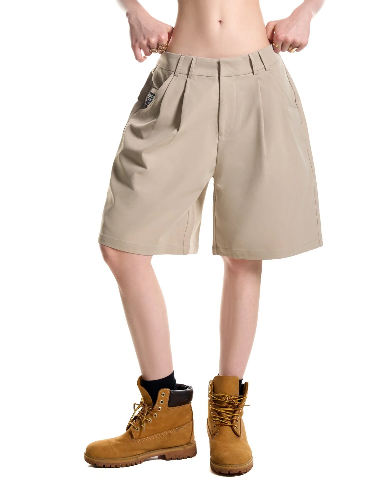 HADES Pleated Casual Shorts - Beige