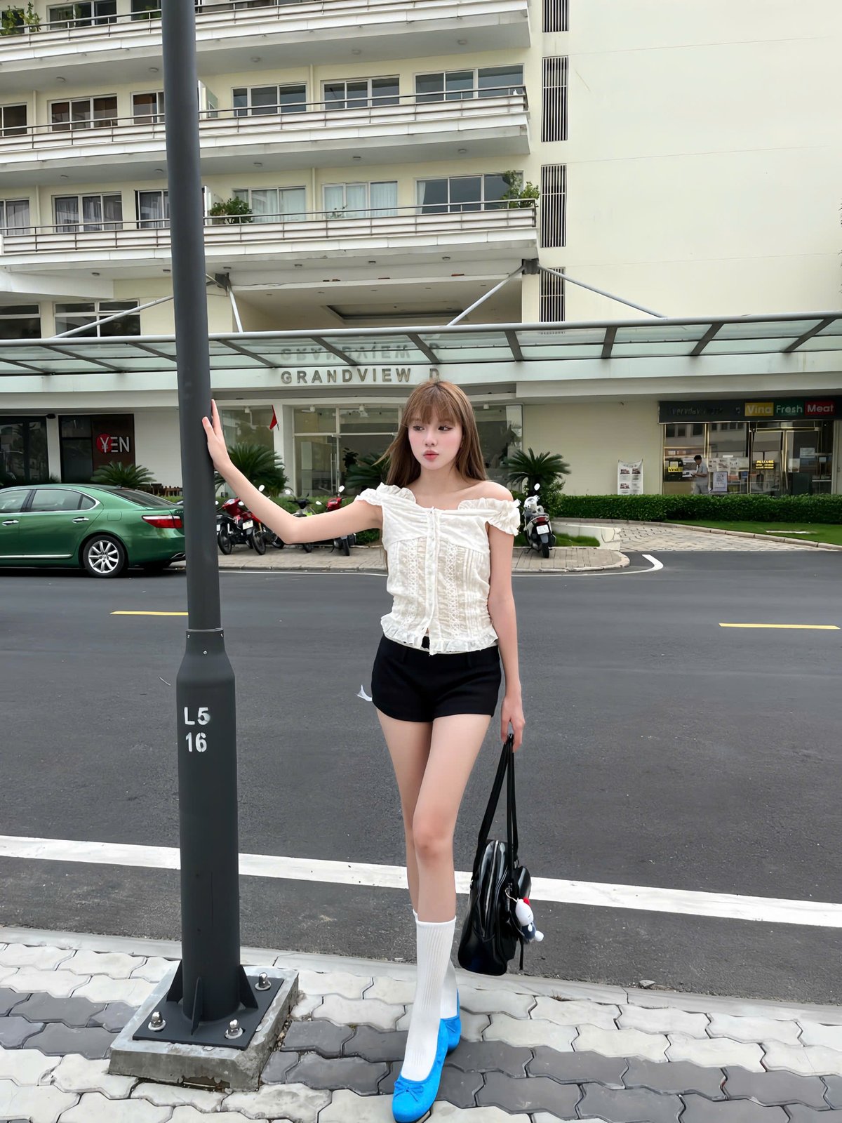 KILL SYSTEM Meovv Low Rise Shorts with Ribbon Bow