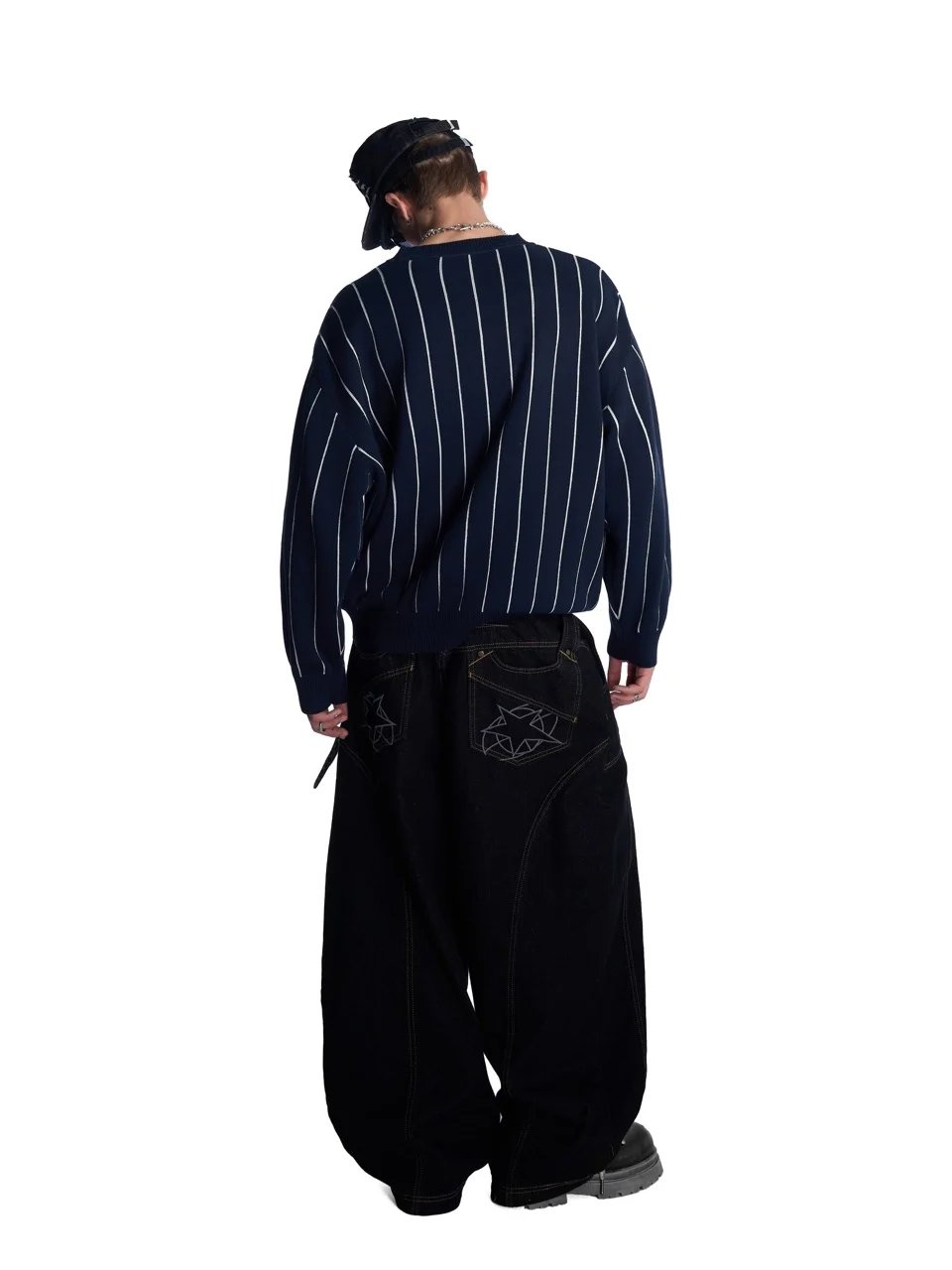 HADES PRIMES Stripe Knit Sweater
