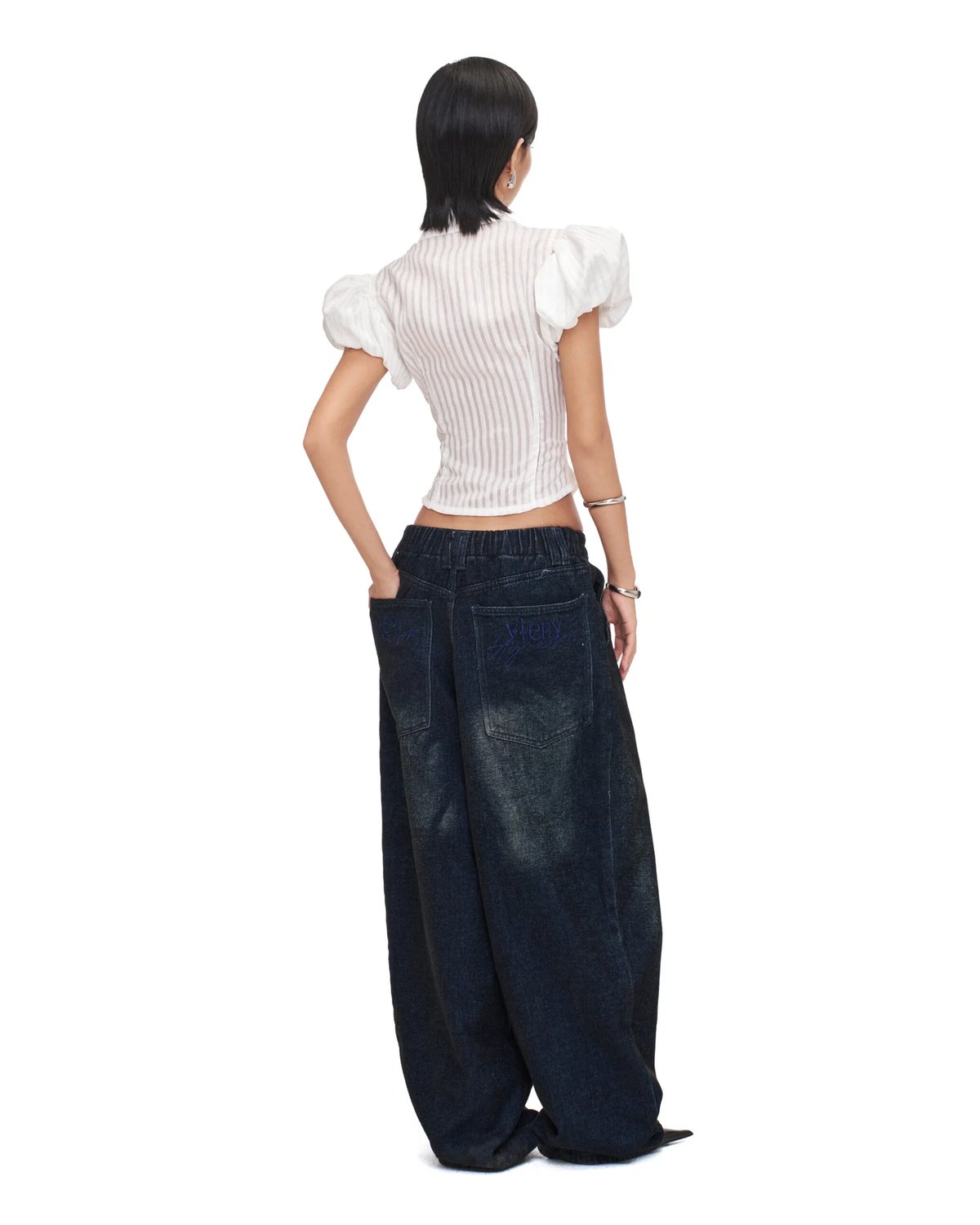 VIERY Mystic Mist Puffed Sleeve Zipper Top 泡泡袖拉鍊修身短版上衣 - 白色