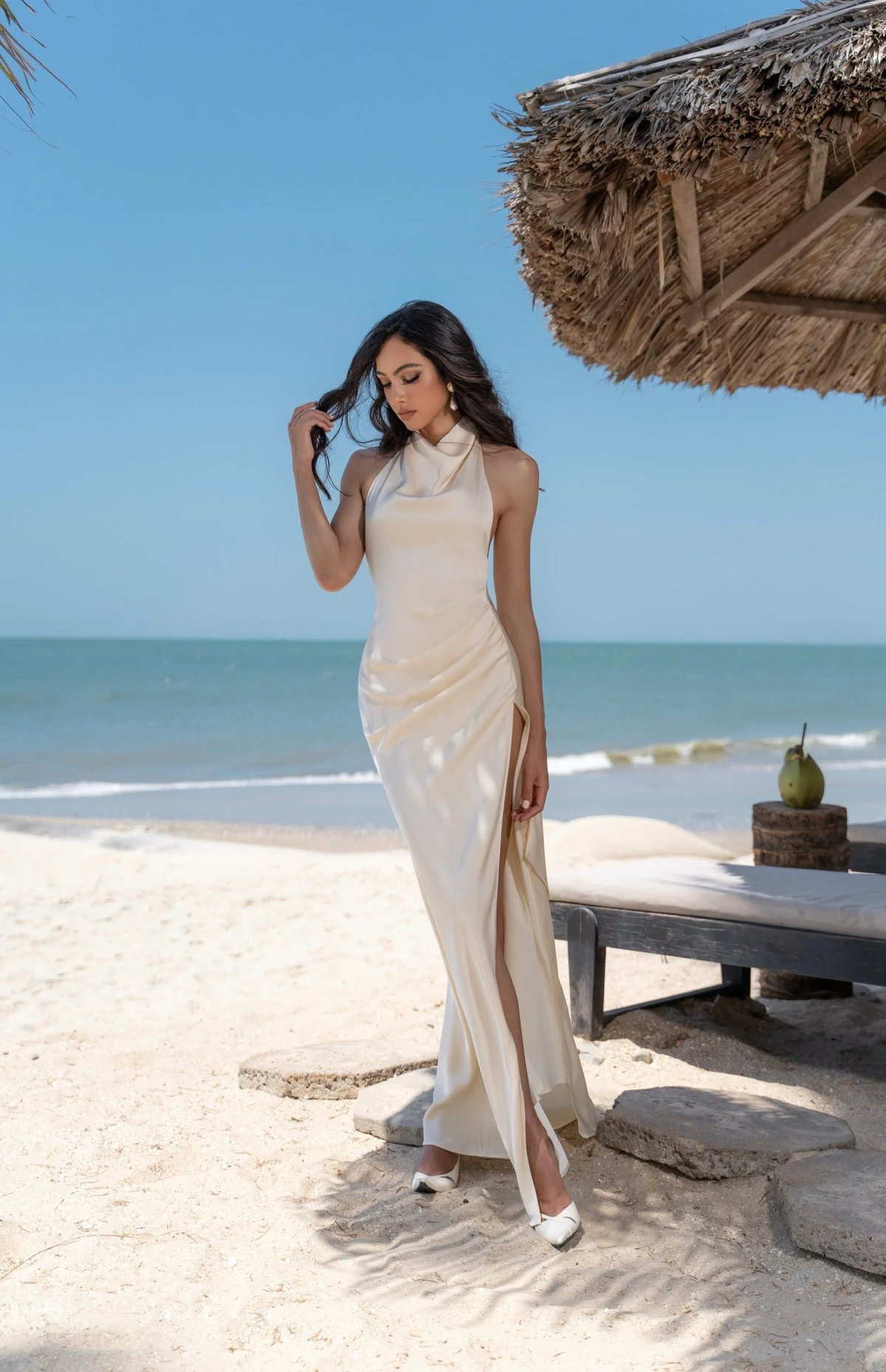 KISSERINE CALA Silk Maxi Dress 緞面長裙 - 露背開衩優雅禮服