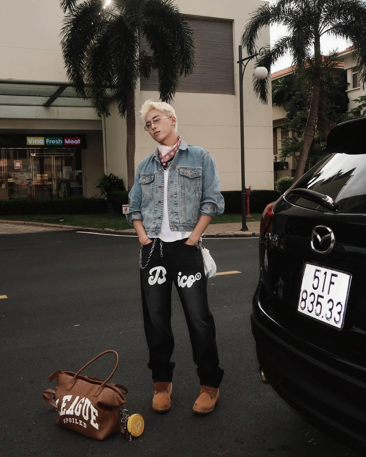 DirtyCoins Comfy Essential 牛仔長褲