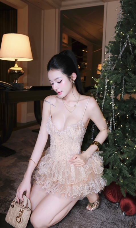 THAOBIBI Lace Tiered Ruffle Mini Dress