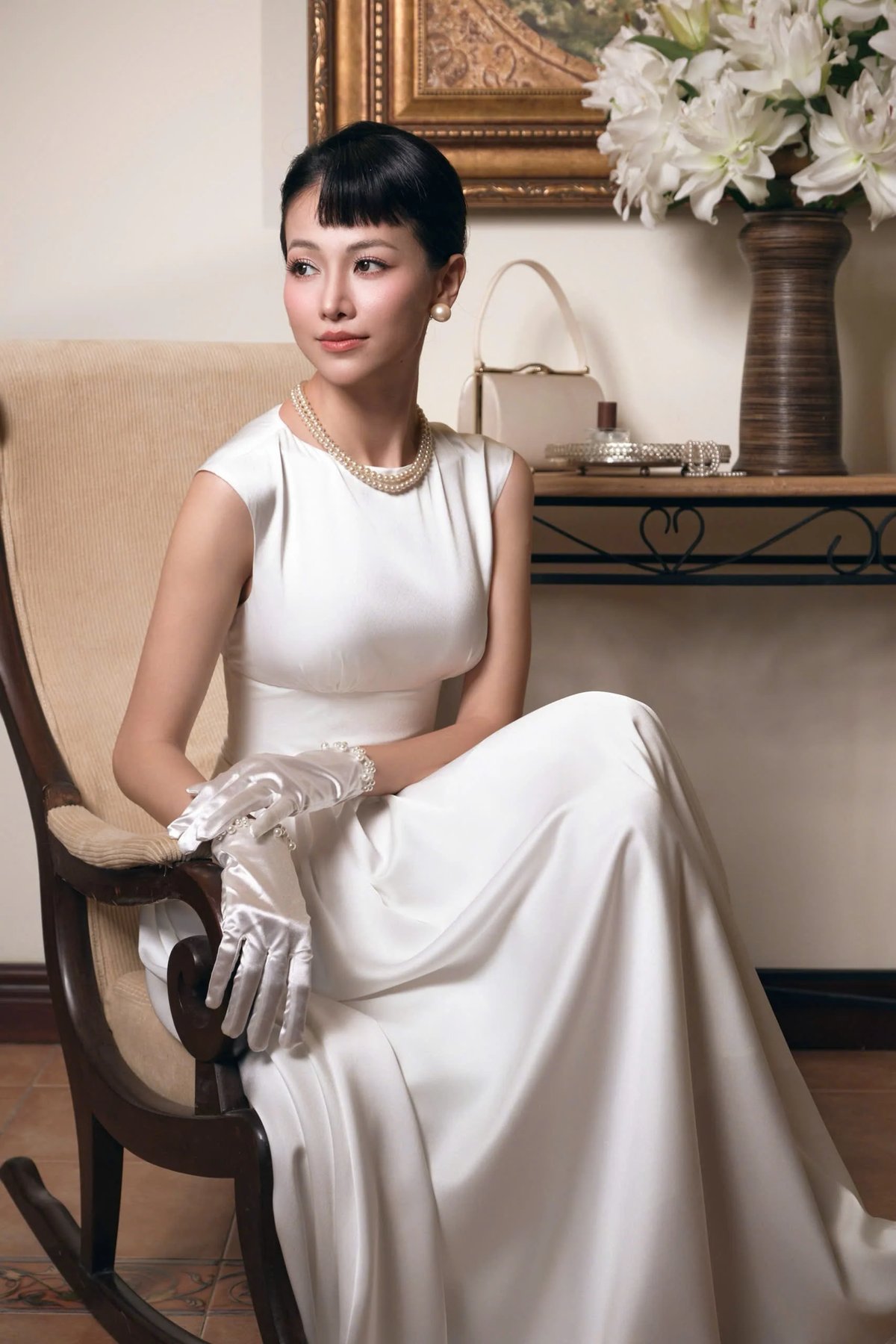 KISSERINE COLLIN 白色絲緞長裙