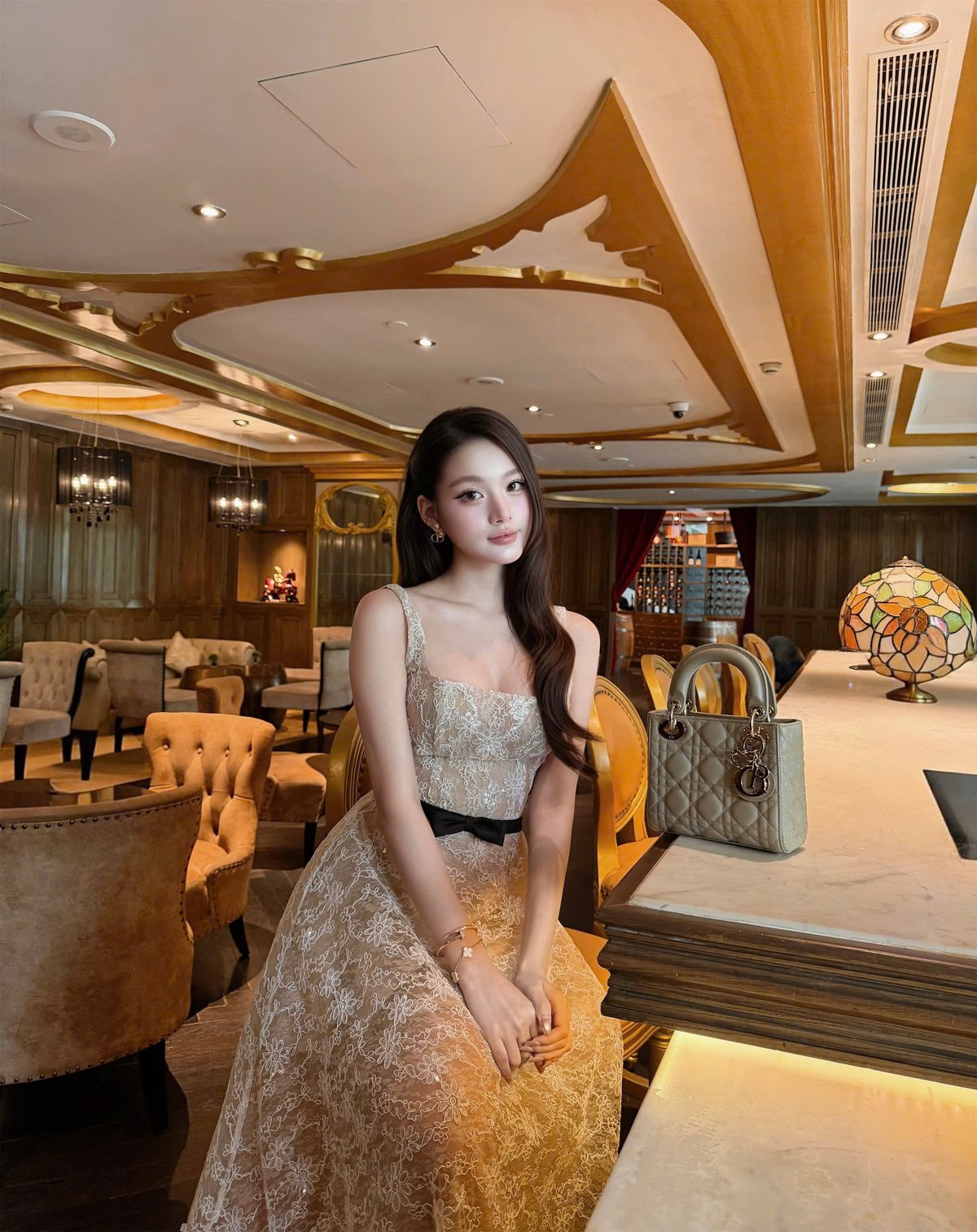 CHOU CHOU 亮片蕾絲蝴蝶結連身裙
