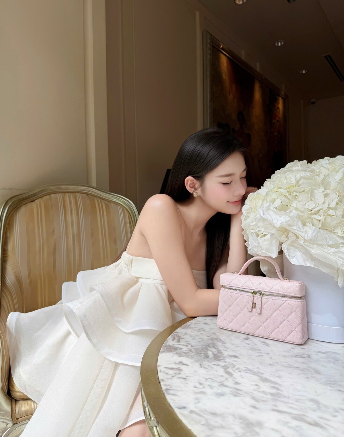 CHOU CHOU 荷葉邊層次感細肩帶上衣