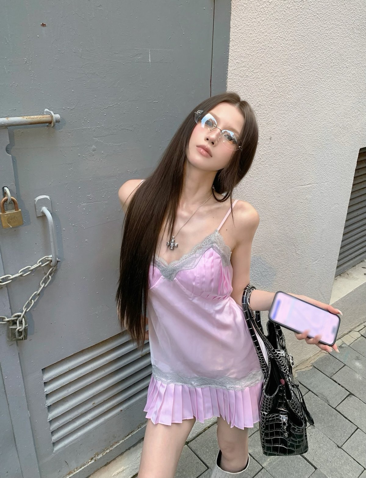 Bandarsaya Chloe 閃亮翅膀露背連身裙